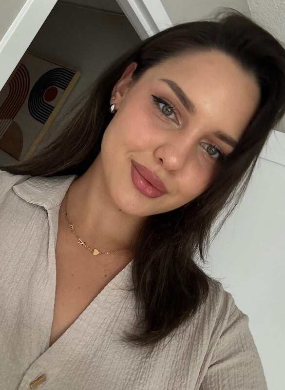 Linda R.